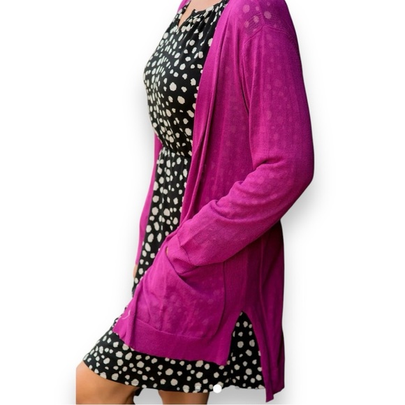 BETSEY'S BOUTIQUE SHOP Tissue Button Fuchsia Long Cardigan Med | NWOT - Picture 10 of 10